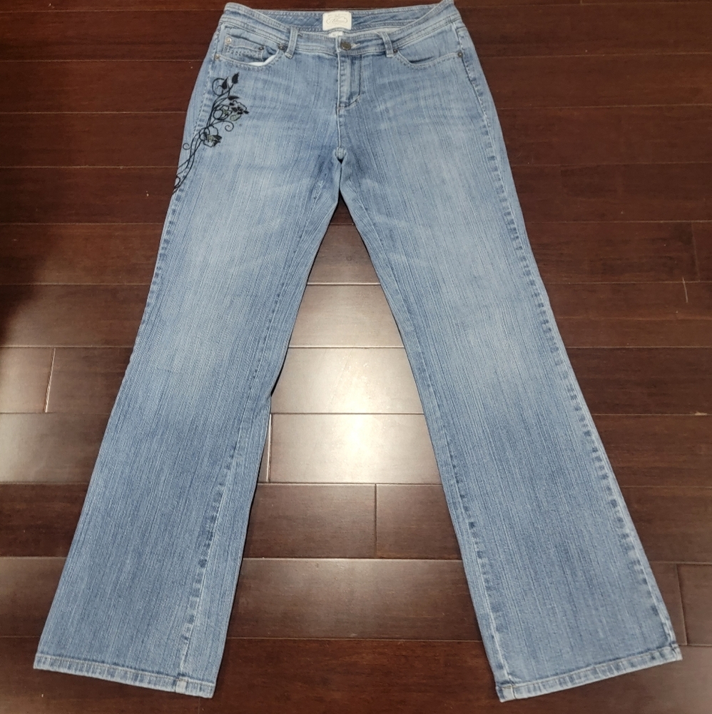 White house black market jeans 4R